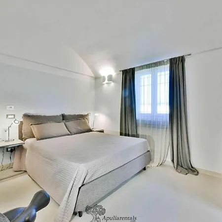 Vila Nausicaa Con Piscina Ostuni