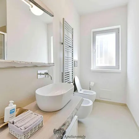 Vila Nausicaa Con Piscina